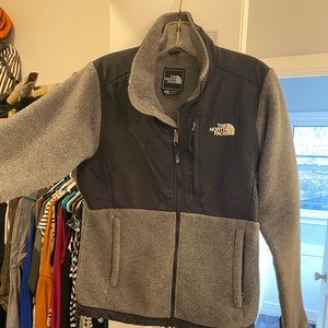 Women’s Northface Jacket size small